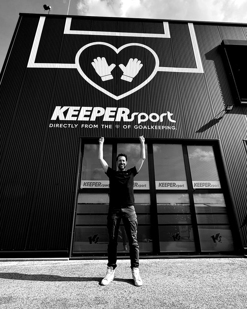 Martin Krenn vor KEEPERsport HQ